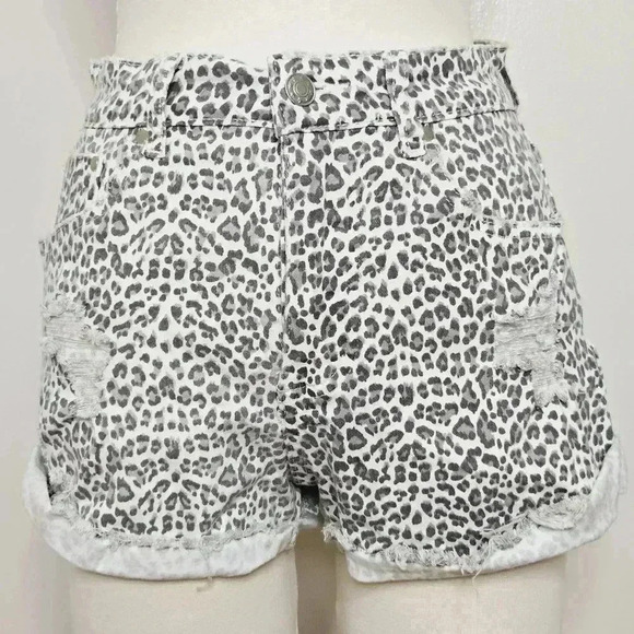 Mustard Seed Leopard Animal Print Shorts Size S - Picture 2 of 7